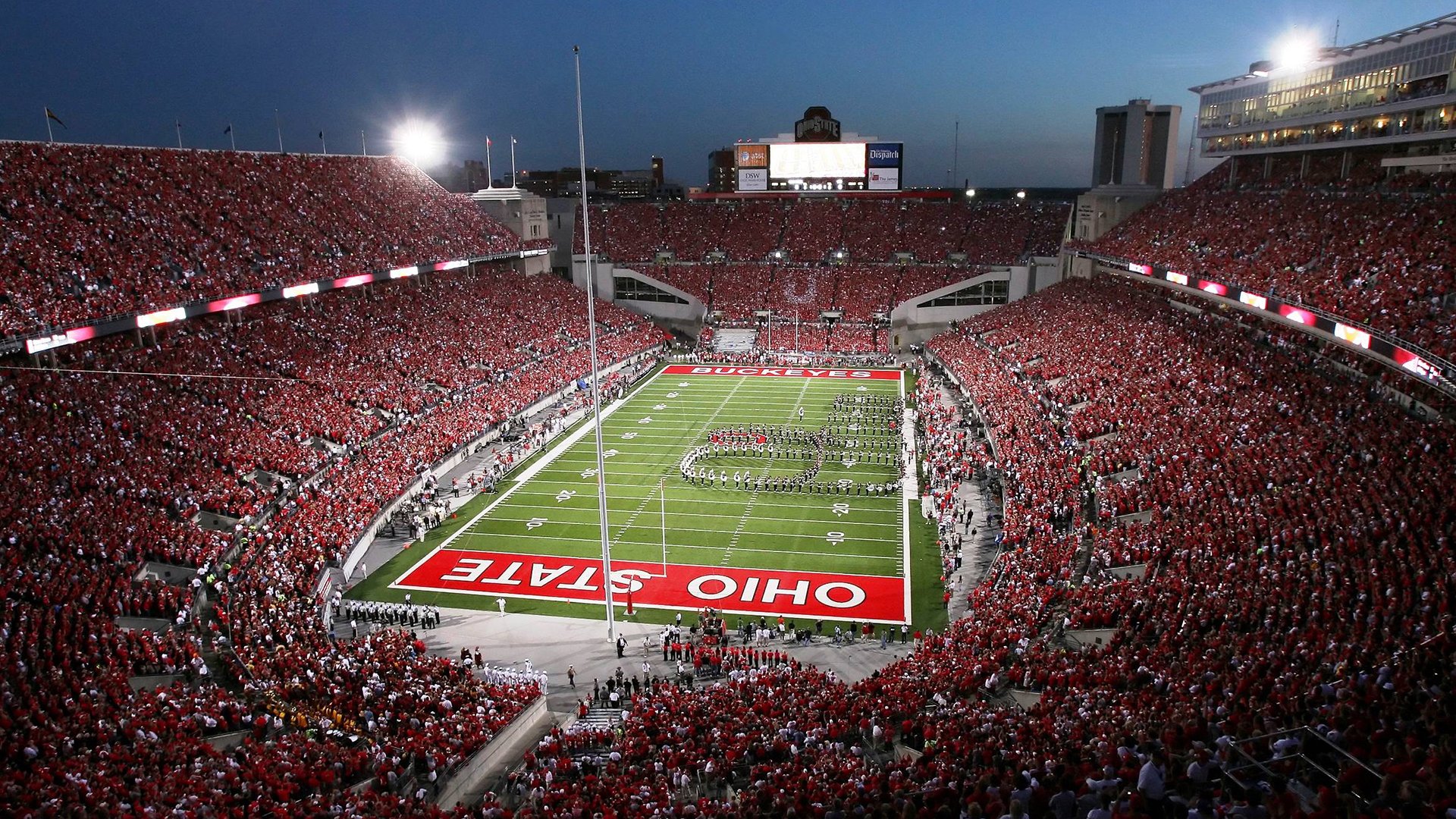 开拓者后卫利拉德四节分带队翻盘,开拓者利拉德什么时候复出